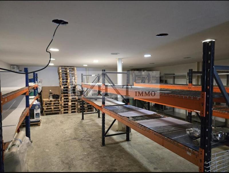 Local commercial - 275 m²