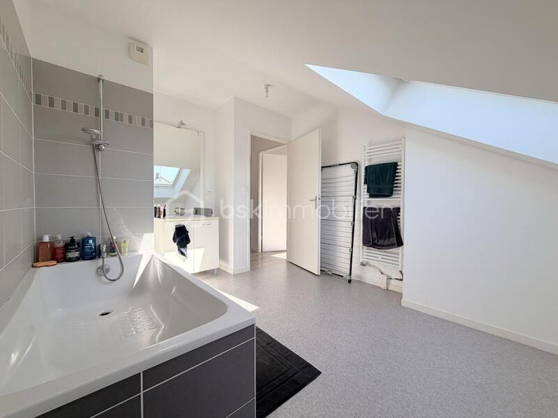 Maison - 84 m² - 4 pièces