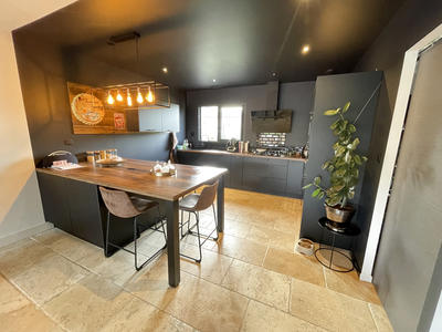 Villa - 170 m² - 7 pièces