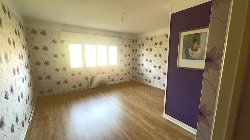 Maison - 298 m² - 9 pièces