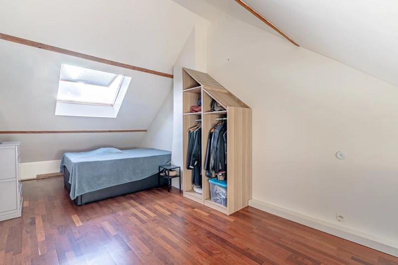 Maison - 95 m² - 5 pièces