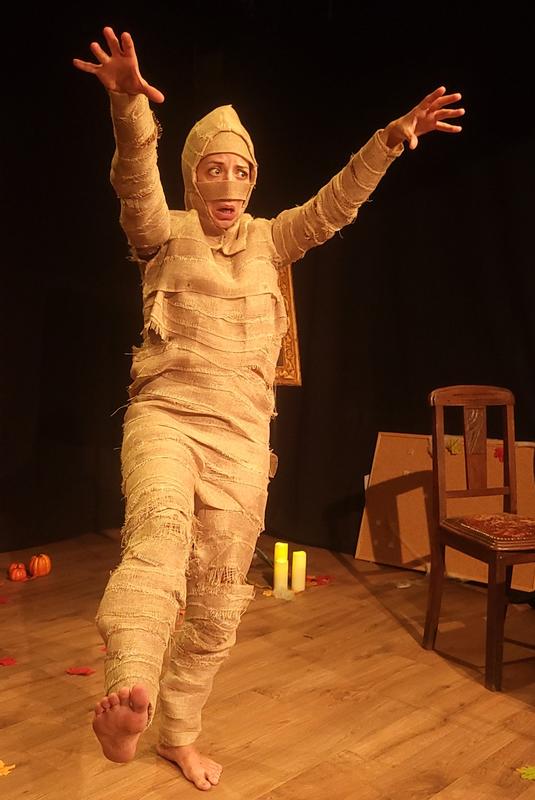 Le Bureau des Monstres Théâtre burlesque interactif pour les 3-6 ans