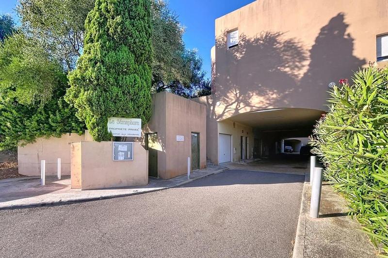 Appartement - 89 m² - 4 pièces