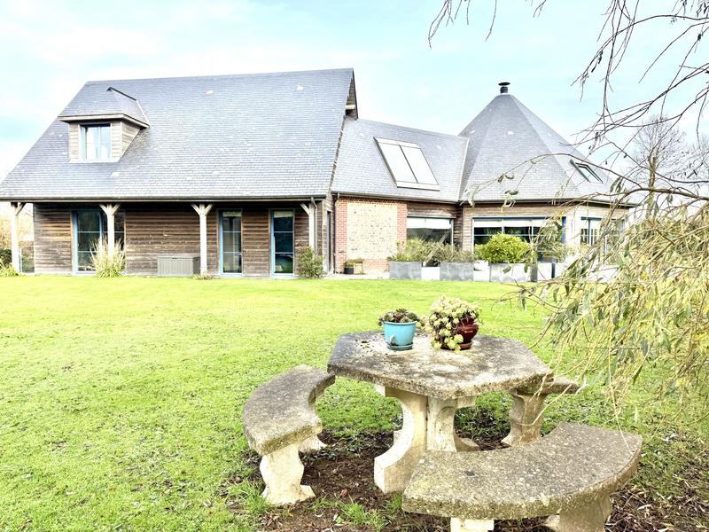 Maison contemporaine - 260 m² - 8 pièces