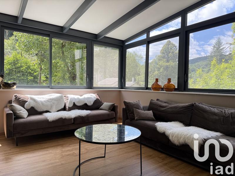 Maison - 225 m² - 6 pièces