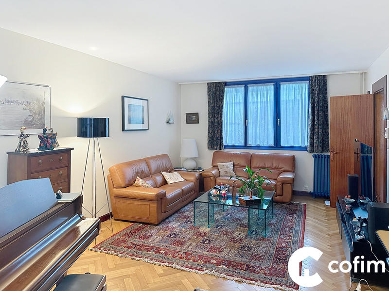 Maison - 175 m² - 10 pièces