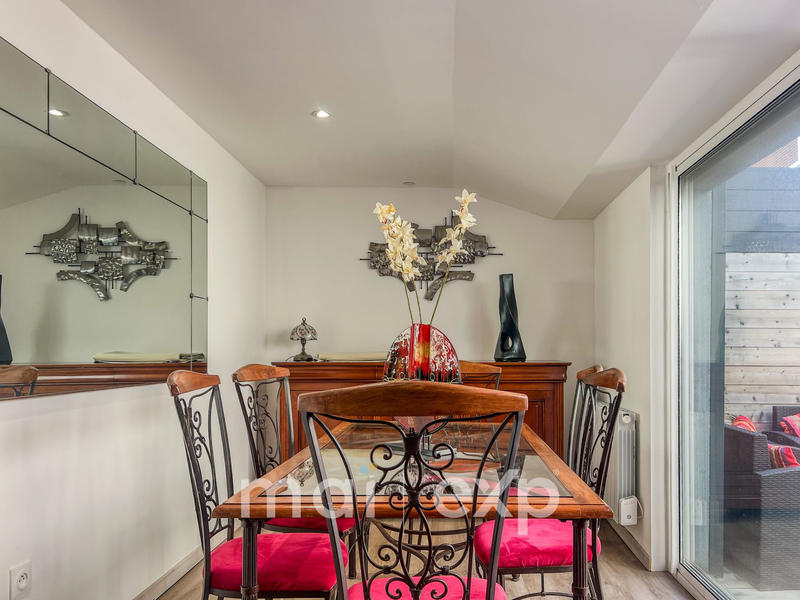 Maison - 199 m² - 5 pièces