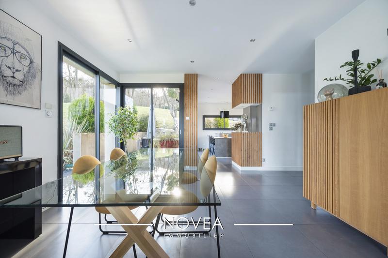 Maison contemporaine - 130 m² - 4 pièces