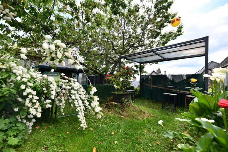 Maison - 151 m² - 6 pièces