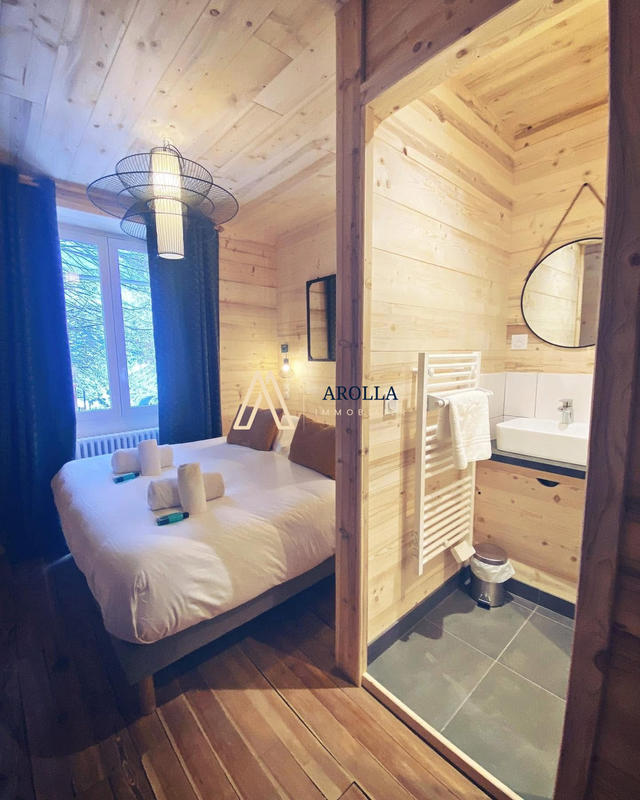 Fonds de commerce - 620 m²