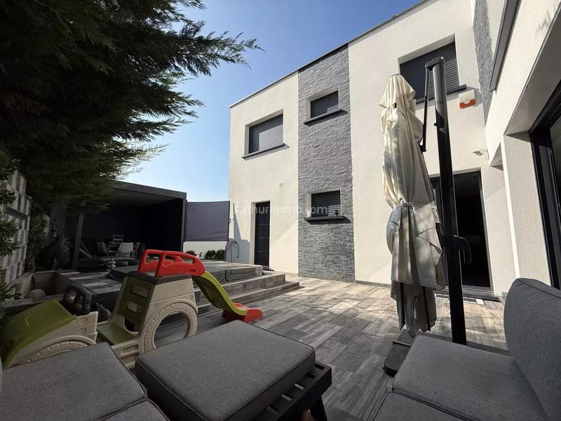 Maison - 145 m² - 5 pièces