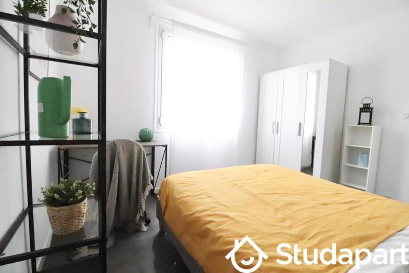 Chambre - 10 m² - 1 pièce