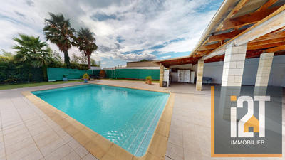 Maison - 158 m² - 7 pièces