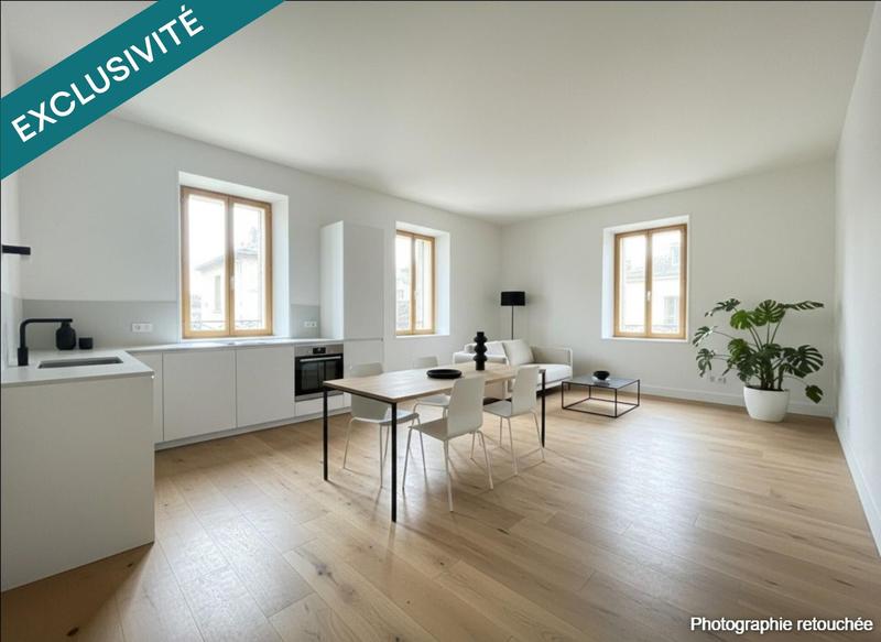 Local commercial - 222 m² - 7 pièces