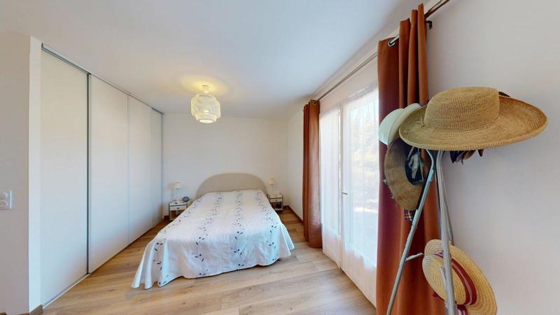 Maison - 110 m² - 6 pièces