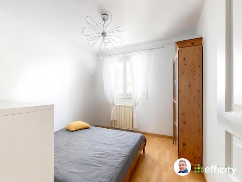 Pavillon - 232 m² - 7 pièces