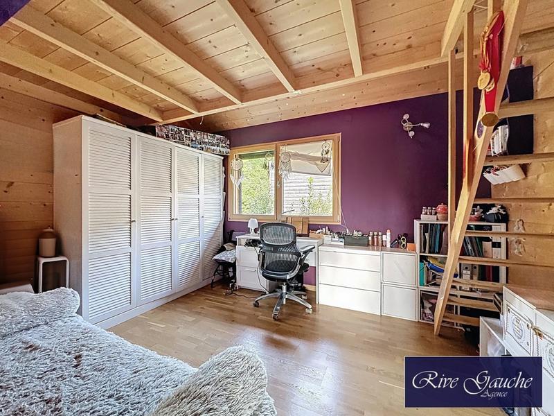 Maison - 345 m² - 7 pièces