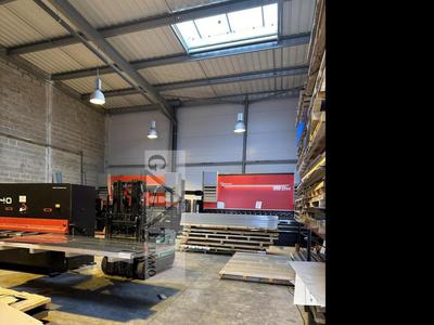 Entrepôt - 372 m²