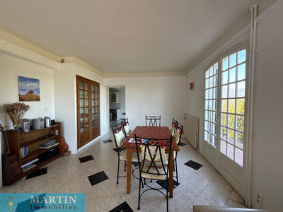 Villa - 205 m² - 8 pièces