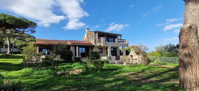 Maison - 138 m² - 6 pièces