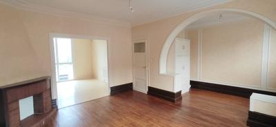 Maison traditionnelle - 117 m² - 6 pièces