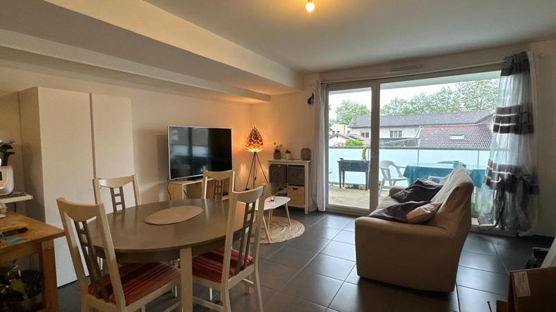 Appartement ancien - 62 m² - 3 pièces