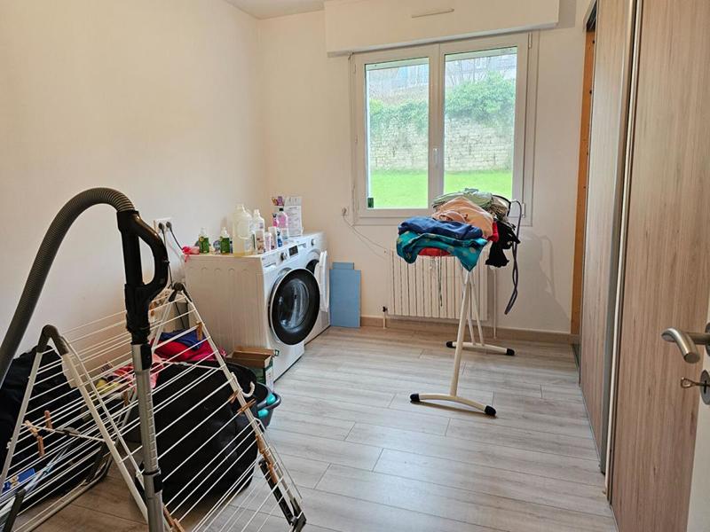 Maison - 202 m² - 9 pièces