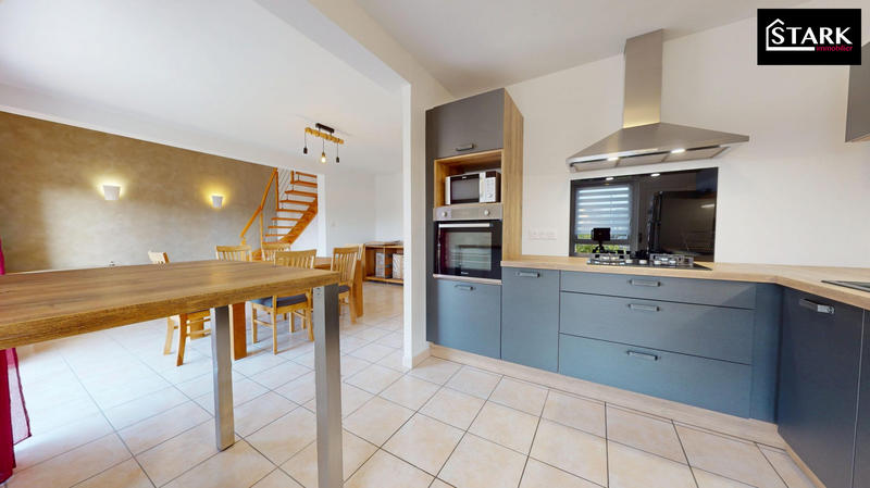 Duplex - 131 m² - 6 pièces