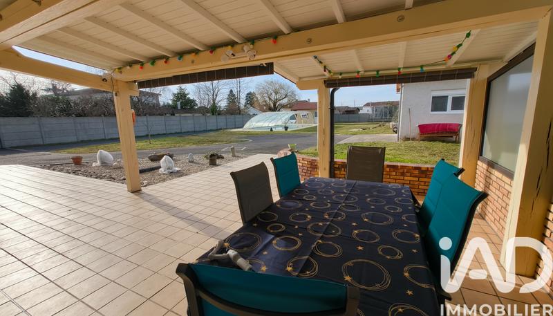 Maison - 211 m² - 6 pièces