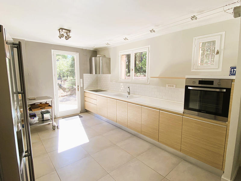 Villa - 169 m² - 6 pièces