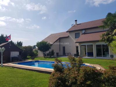 Maison - 179 m² - 6 pièces