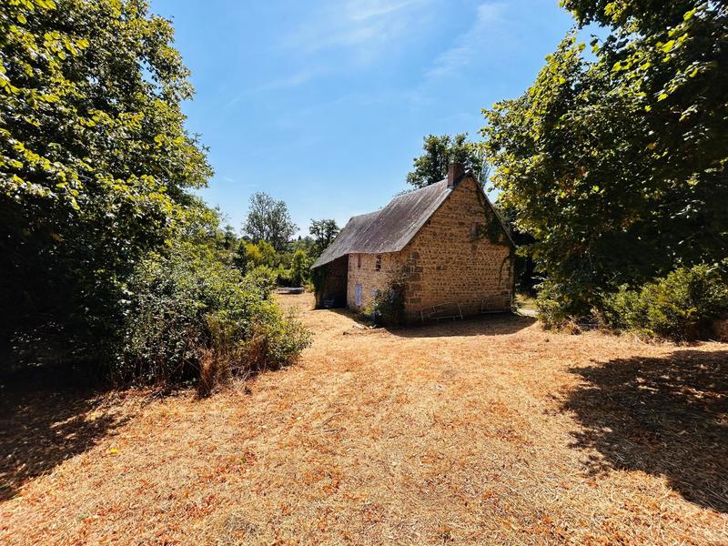 Maison - 420 m² - 12 pièces