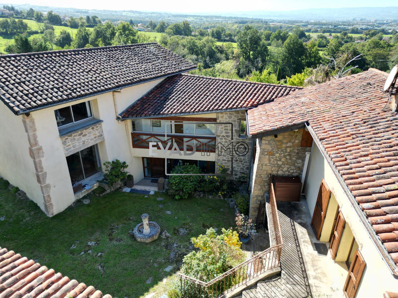 Ferme - 242 m² - 10 pièces