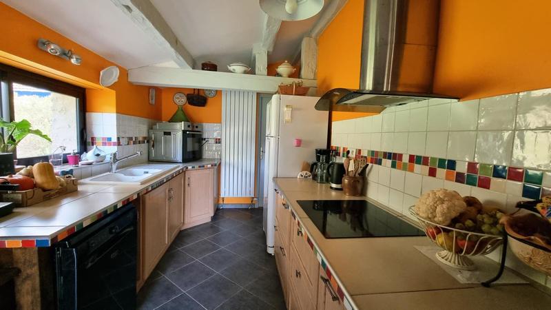 Propriété - 327 m² - 10 pièces