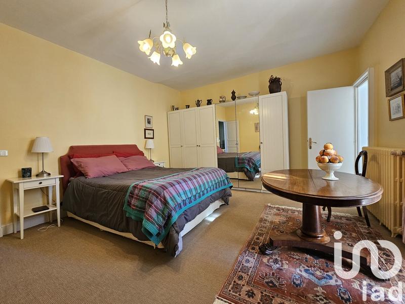 Maison de ville - 304 m² - 10 pièces