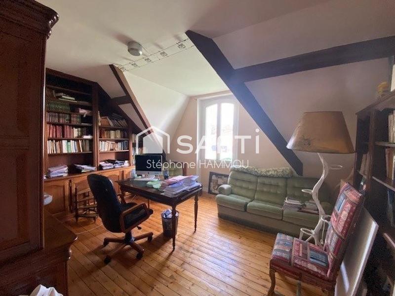 Maison - 244 m² - 9 pièces