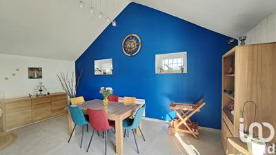 Maison - 275 m² - 9 pièces