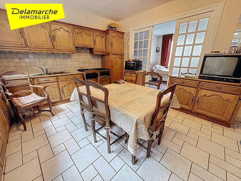 Maison - 186 m² - 9 pièces