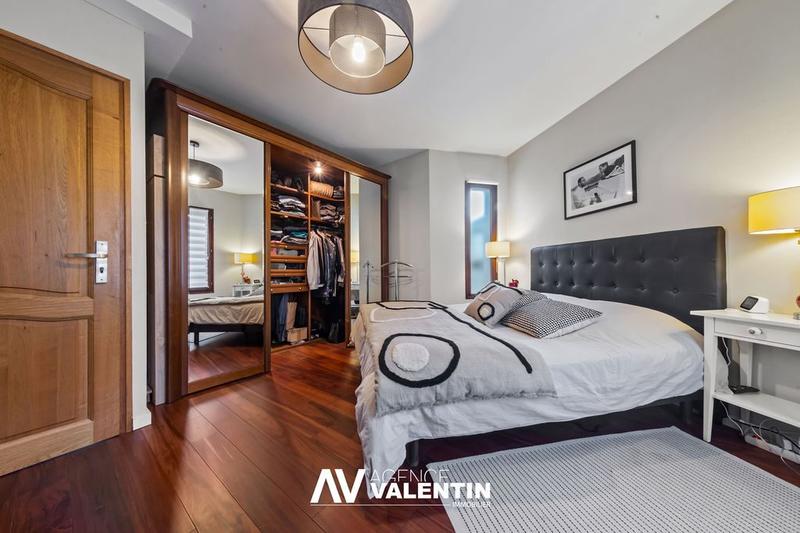 Maison - 195 m² - 6 pièces