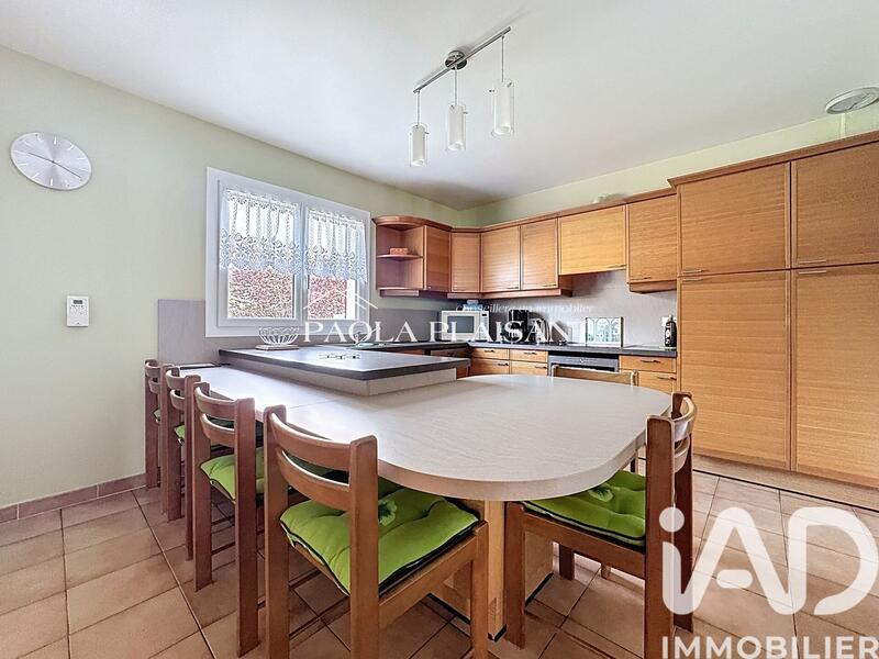 Maison - 121 m² - 7 pièces