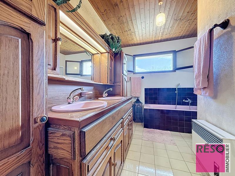 Maison - 110 m² - 4 pièces