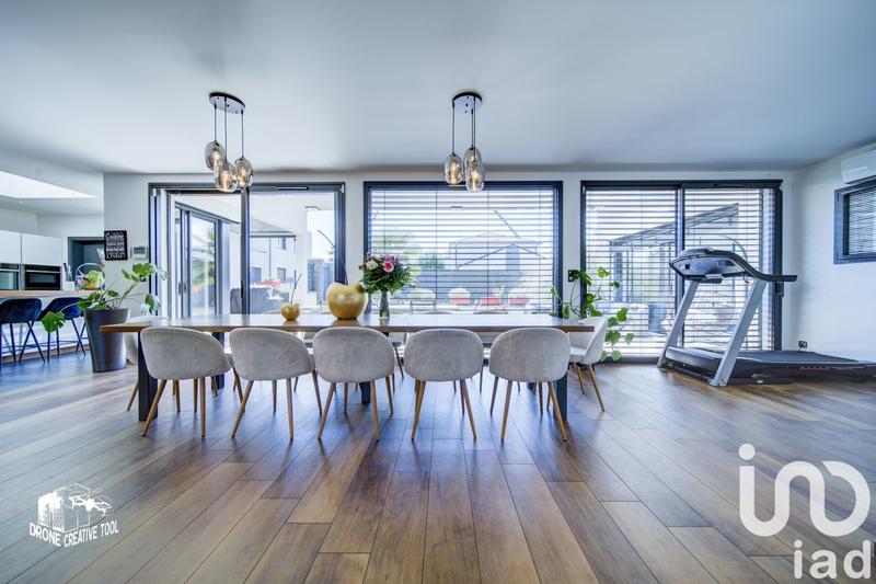 Maison de maîtres - 270 m² - 8 pièces