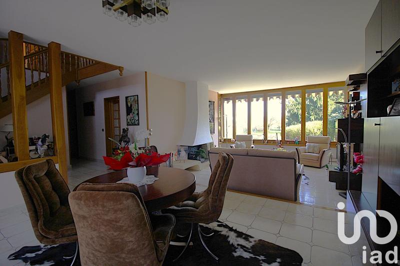 Maison - 185 m² - 7 pièces