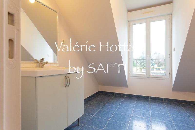 Maison - 240 m² - 9 pièces