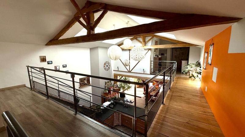 Maison - 195 m² - 6 pièces