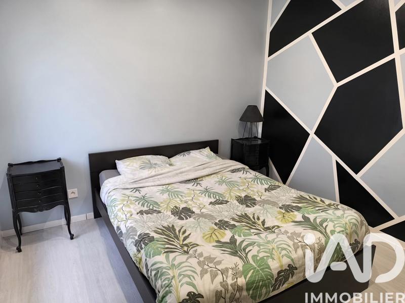 Maison - 200 m² - 8 pièces