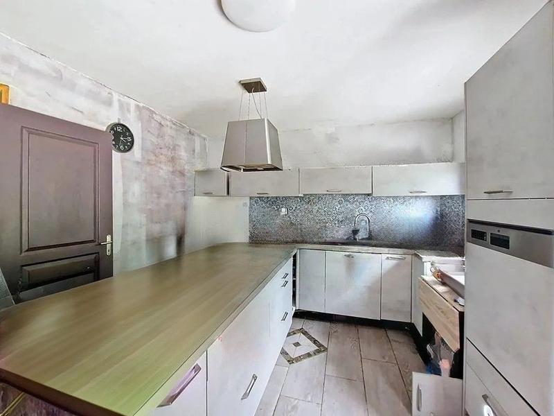 Maison - 140 m² - 6 pièces