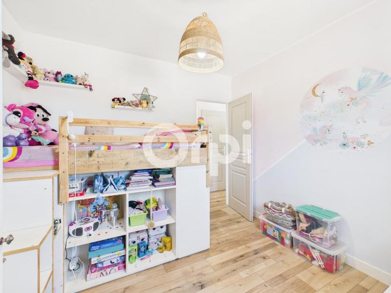 Villa - 137 m² - 6 pièces