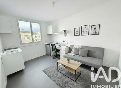 Studio - 10 m² - 1 pièce