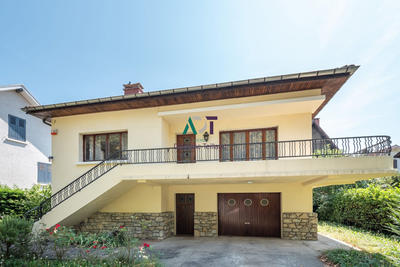 Maison - 146 m² - 6 pièces